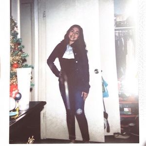 Meet your Posher, Jackeline